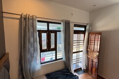 Hotel chopta view