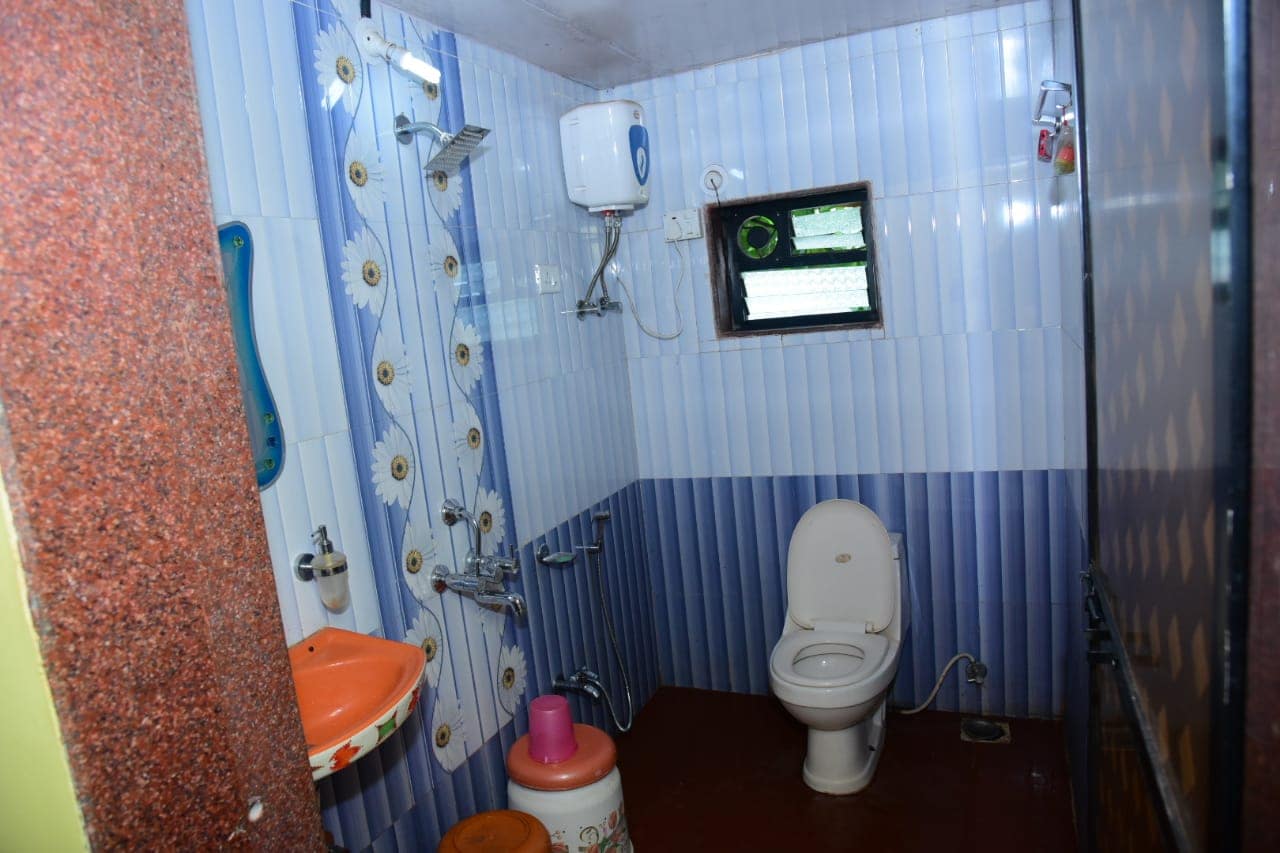 Kinara Agro Tourism | Rooms & Caretaker - Tap to explore photos