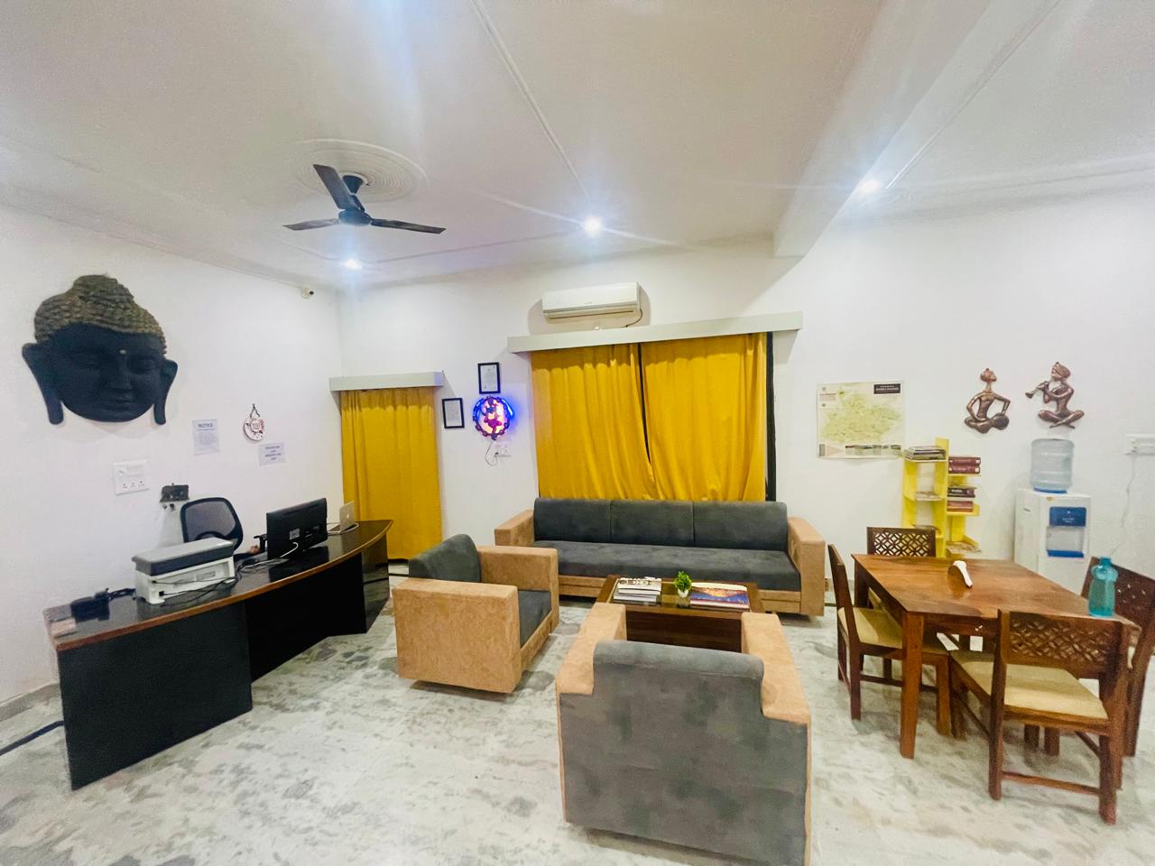 La Curcuma Homestay Khajuraho - Tap to explore photos