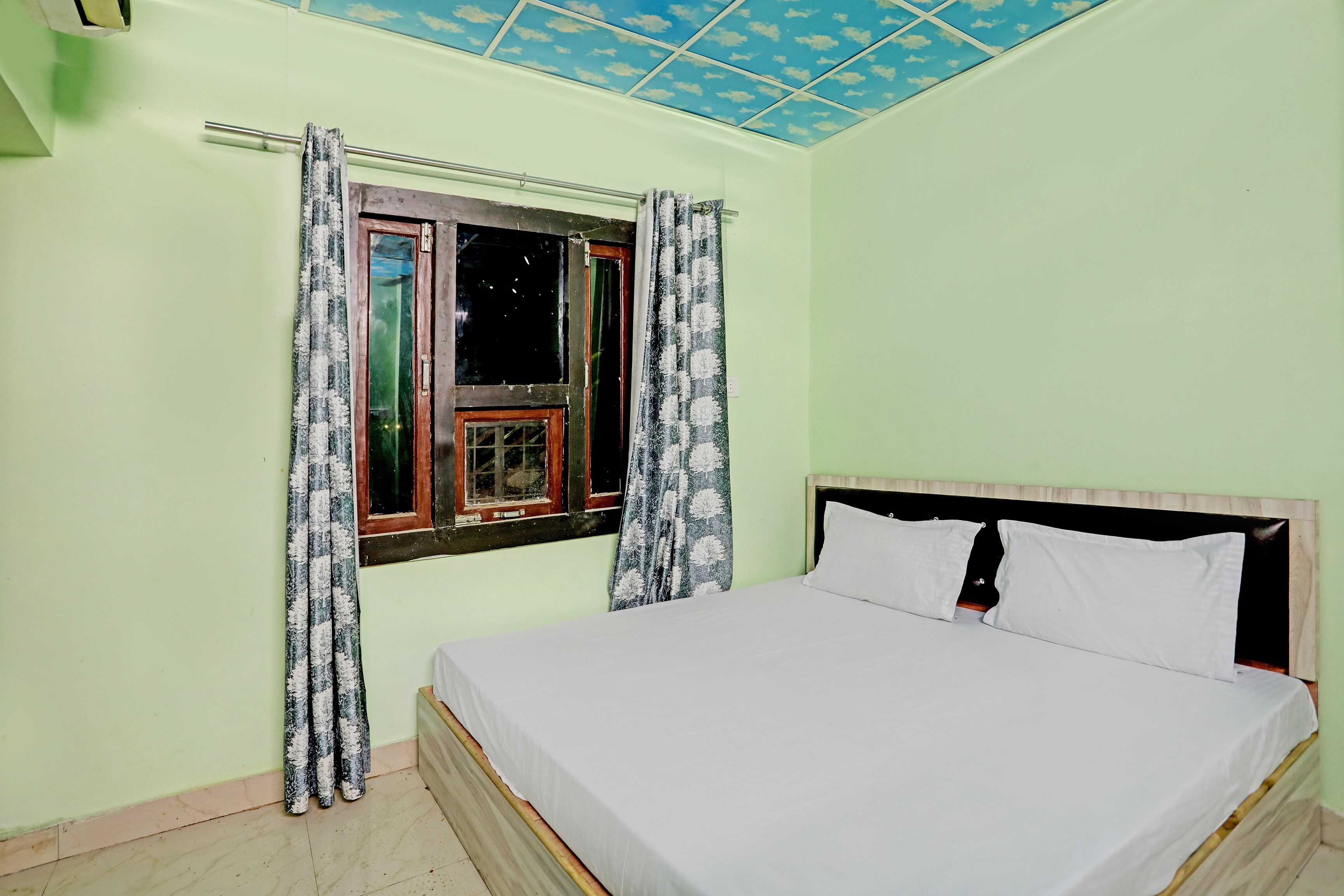 Hotel O Narayan Home Stay - Tap to explore photos