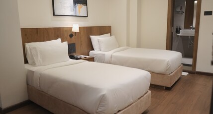 Silvotel By Bizzgrow Hotels Room Type - Deluxe Twin Room