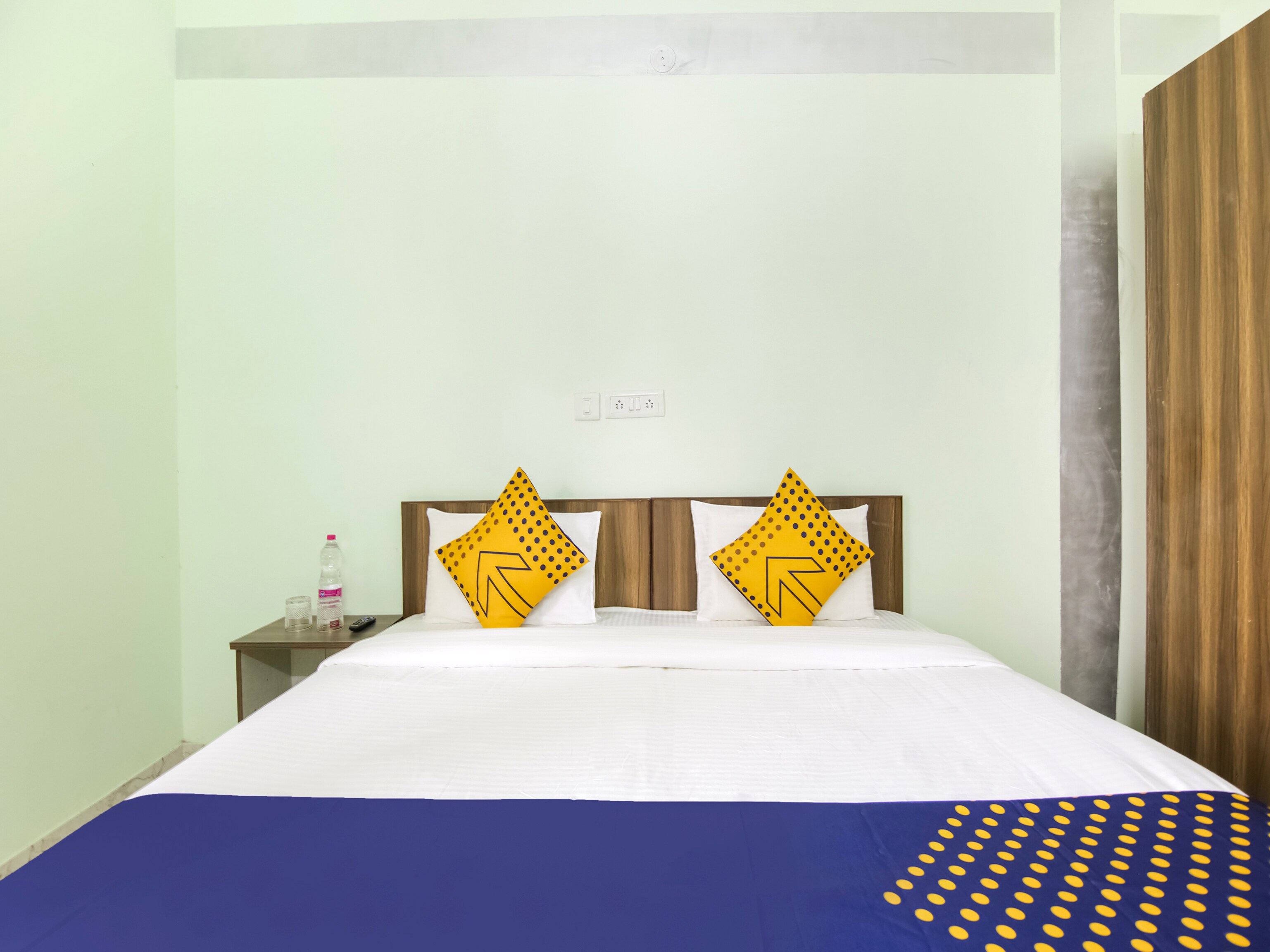 Hotel O Unique Residency Tua Devi Lal Park - Tap to explore photos