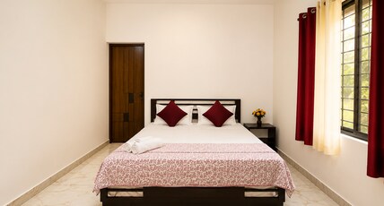 Rams Guest House Meadows Room Type - Double Room with Private Bathroom (201)