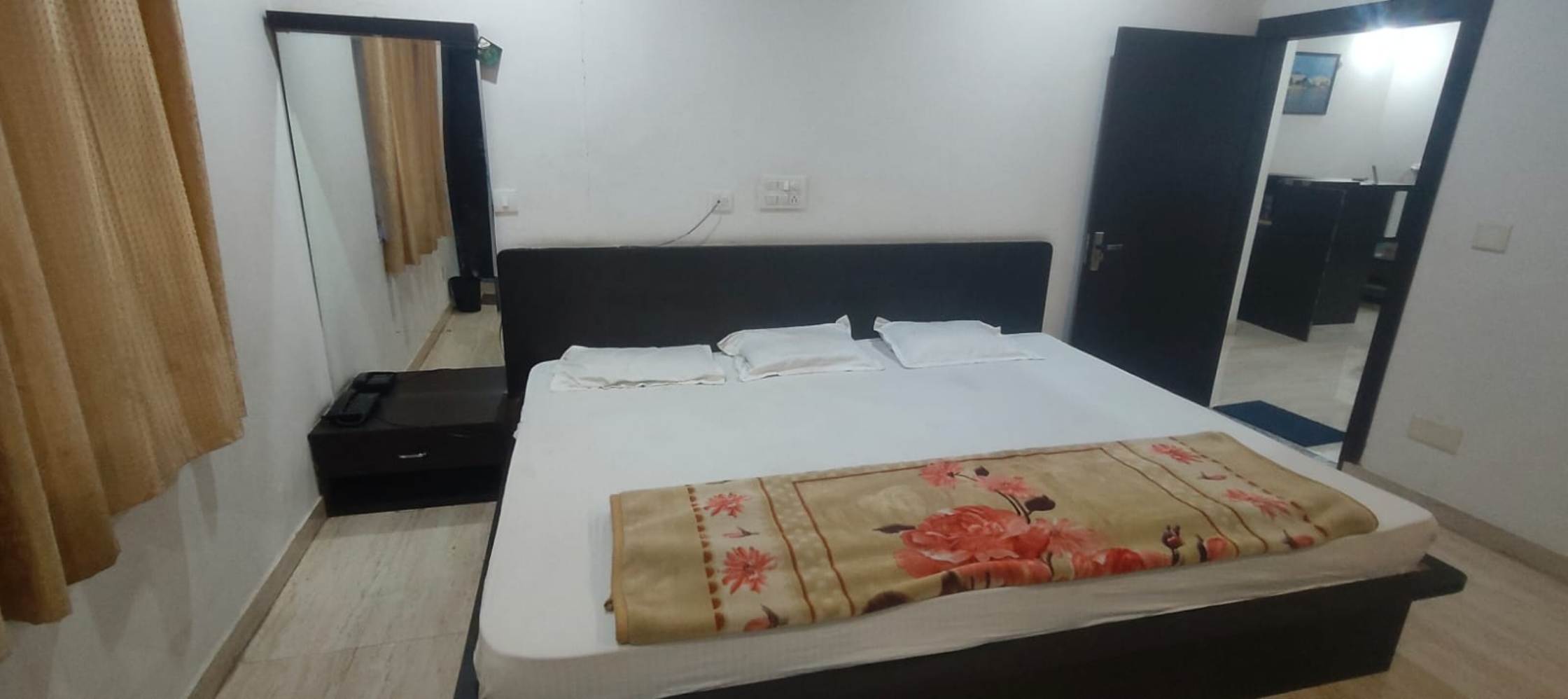 Hotel Ashapura Udaipur - Tap to explore photos
