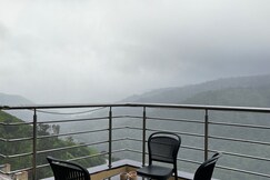 The CloudNest Retreat