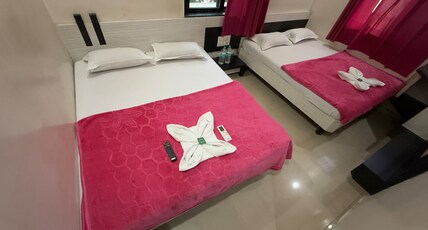 HOTEL TEMPLE SAI Room Type - Four Bed AC Room Near Sai Baba Temple Family Stay
