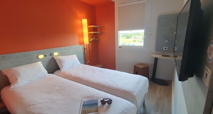 Ibis Budget Coutances Room Type - TWIN - room with two single beds