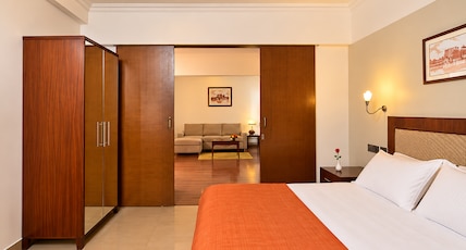 SFS Homebridge - Premium Service Apartments Room Type - Double Room Premium Plus SFS Homebridge - Premium Service Apartments Room Type - Double Room Premium Plus