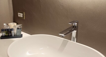 Best Western Hotel Moderno Verdi Room Type - 1 King Bed, Comfort Room