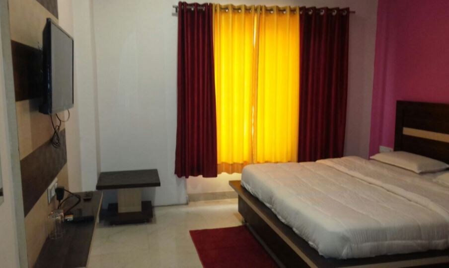 hotel khalsa - Tap to explore photos