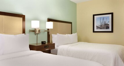 Hampton Inn & Suites by Hilton Tarpon Springs Room Type - TWO QUEEN - NON SMOKING