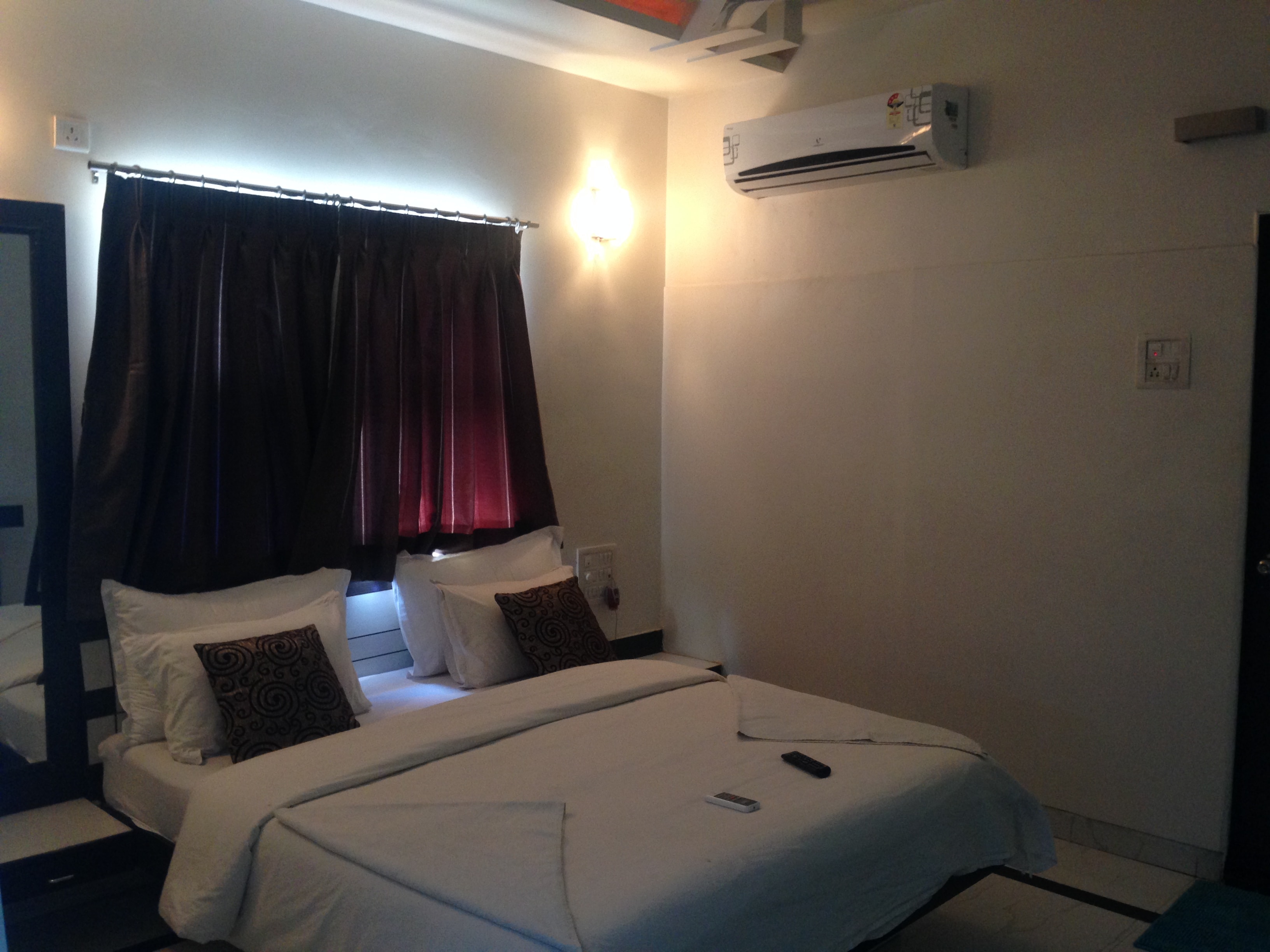 Hotel Sai Kripa Imperial - Tap to explore photos