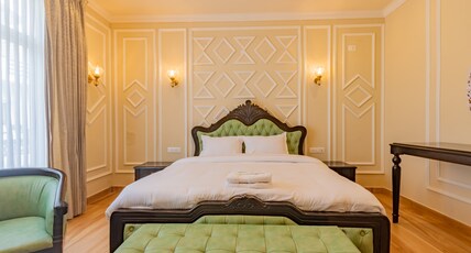 King Palace Room Type - Kings Suite