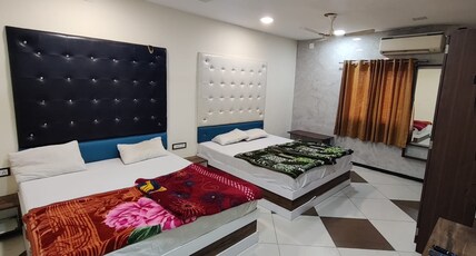 Hotel Greenway Room Type - Super Deluxe Room