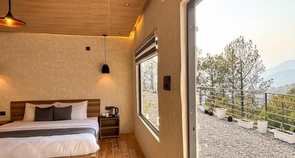 Anupraas Resort Room Type - Luxury Cottage With Mountain View and Air Conditioning