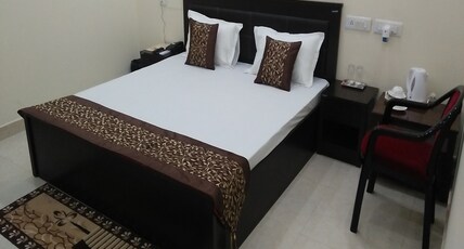 Hotel City Pride Room Type - Deluxe Room