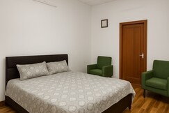 Nahor INN