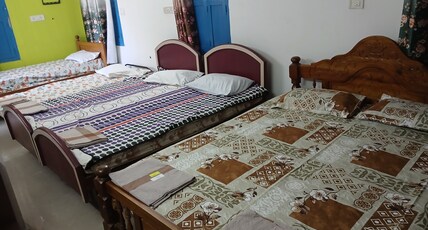 YS homestay Room Type - Non-AC Dormitory Bedroom E2 (Second Floor)