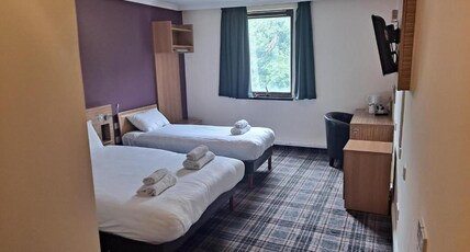 Britannia Edinburgh Hotel Room Type - Triple Room