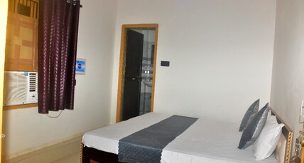 Veda Palace | 900 mts From Temple Room Type - Bedroom 3