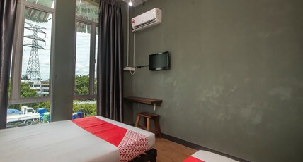 Hotel O Hi Inn 3 Room Type - Suite Triple
