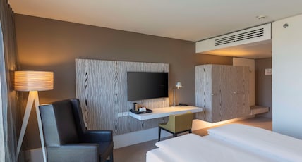 Doubletree by Hilton Vienna Schonbrunn Room Type - KING GUEST ROOM