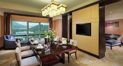 DoubleTree by Hilton Putian Room Type - 1 KING BED PREMIER SUITE