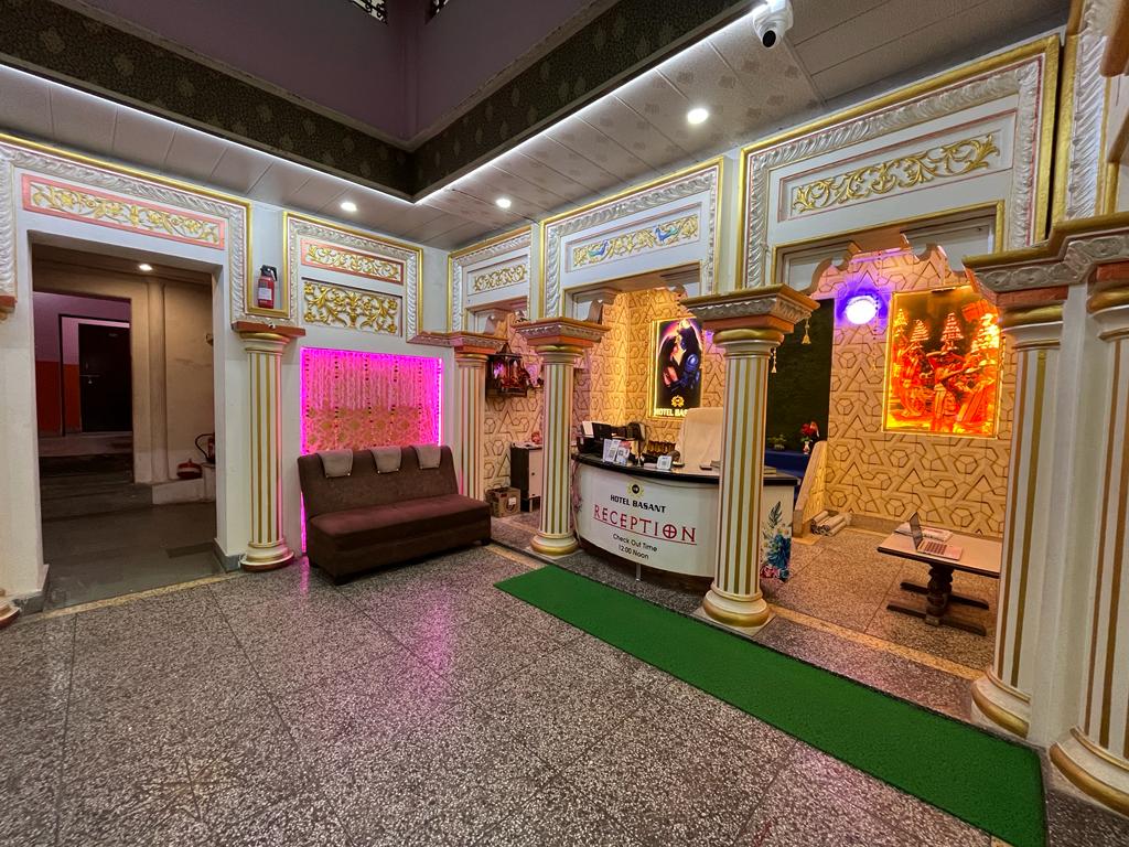 HOTEL NEW BASANT - Tap to explore photos