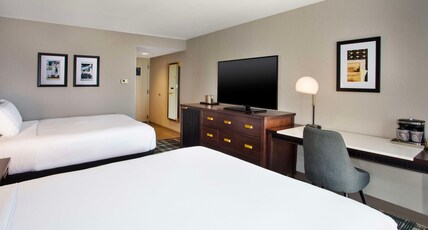 DoubleTree by Hilton Lansing Room Type - 2 QN HEARING ACCESSIBLE