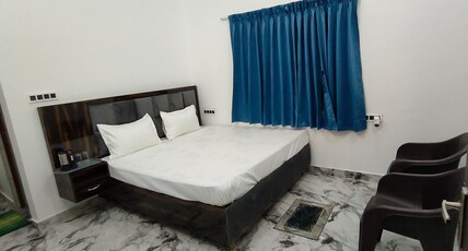 Saavi Home Stay Room Type - Deluxe Comfort Room