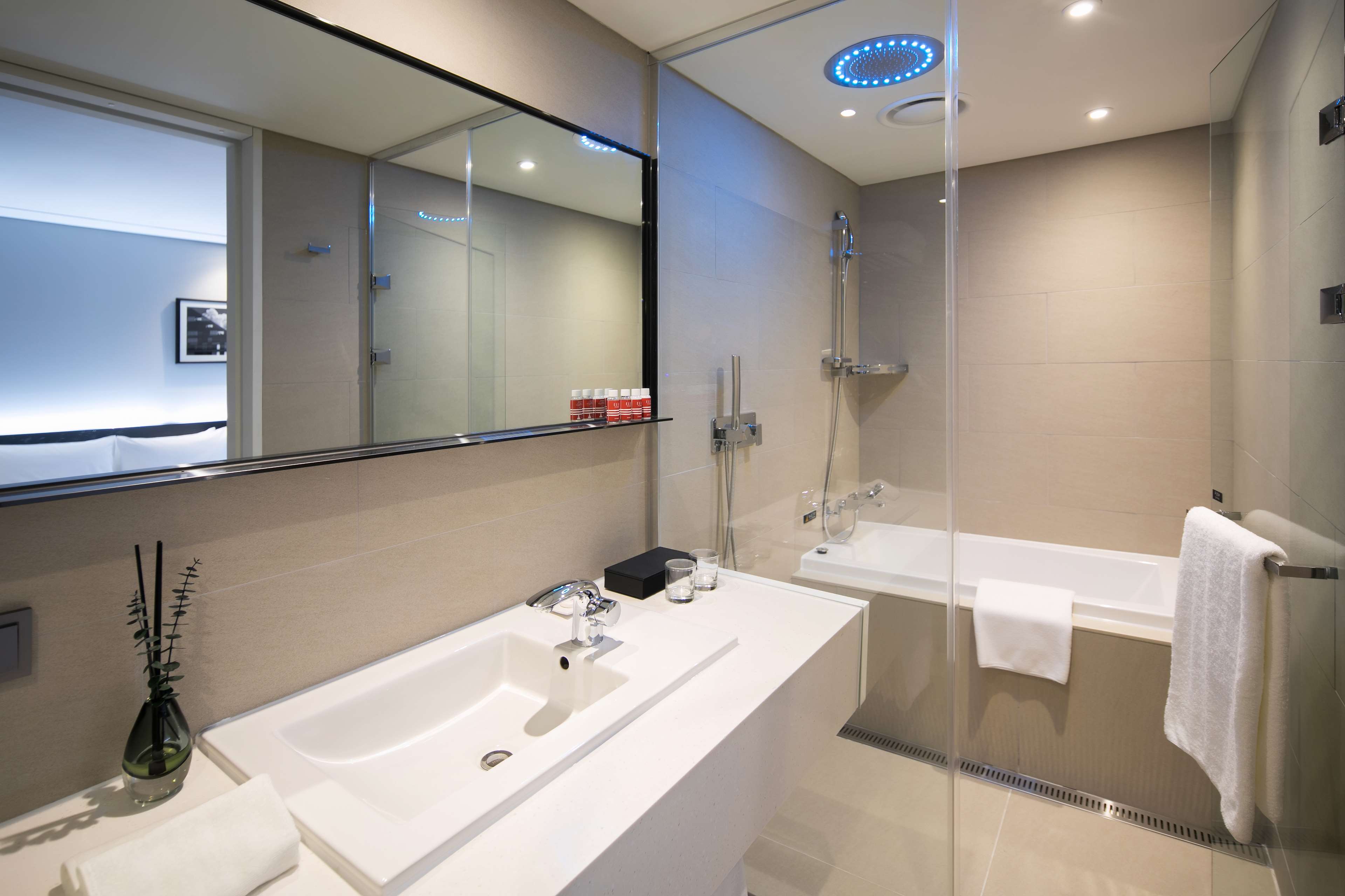 Aiden by Best Western Cheongdam - Tap to explore photos