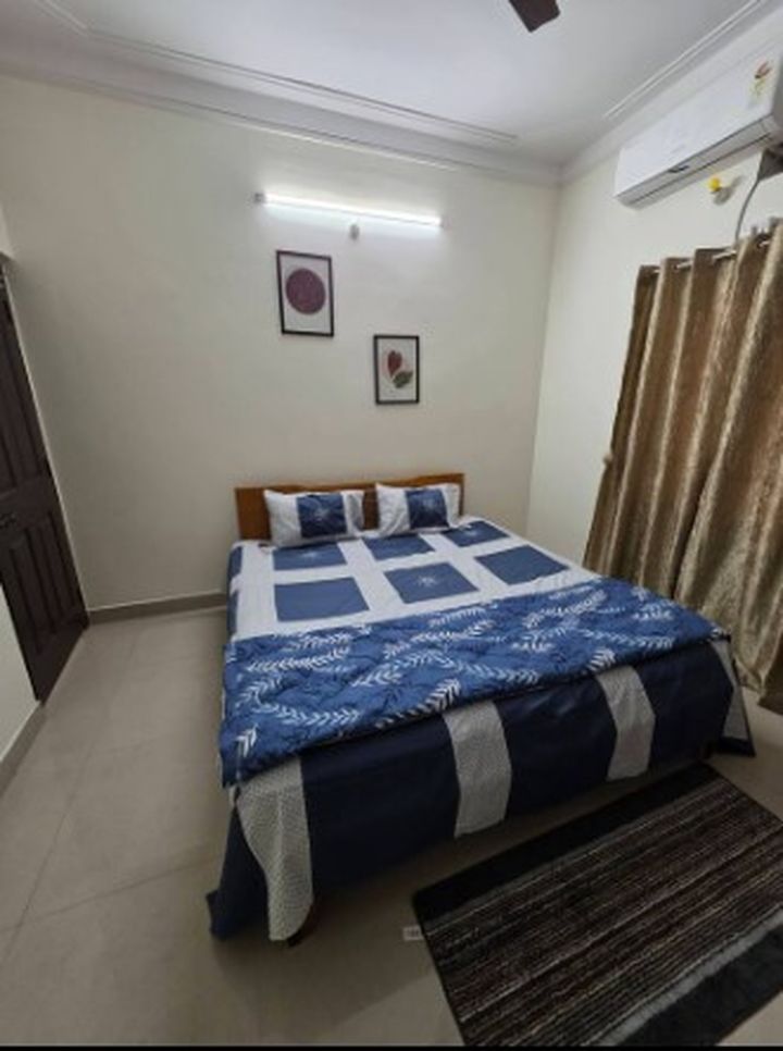 Anchor by Rumos | A Spacious, Well-Equipped 2BHK - Tap to explore photos