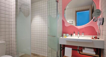 Ibis Styles Vung Tau Room Type - Premium room, Balcony - 2 single bed