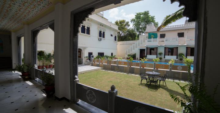 Hotel Mahendra Prakash - Tap to explore photos