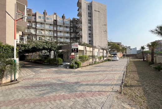 Hotel Shri Radha Nikunj Vrindavan