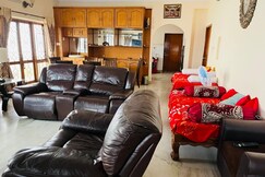 Best Individual Homestay Near Apollo Jubilee Hills