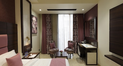 Royal Rawal - Luxury Boutique Hotel & Banquets Room Type - Deluxe Room Royal Rawal - Luxury Boutique Hotel & Banquets Room Type - Deluxe Room
