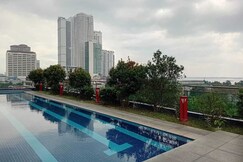 Manila Bay View Mansion Malate by Carnivale Inn