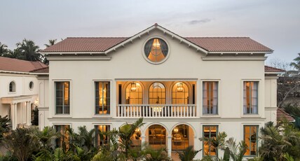 Luxe 4BR villa with Garden, Lift, Airy Interiors Room Type - Luxe 4BR villa with Garden, Lift, Airy Interiors