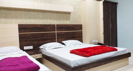 HOTEL SHREE KESHAV Room Type - Deluxe AC Three Bed Room