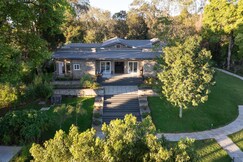 Sunny Woodlands Estate by LuxUnlock Private Villas