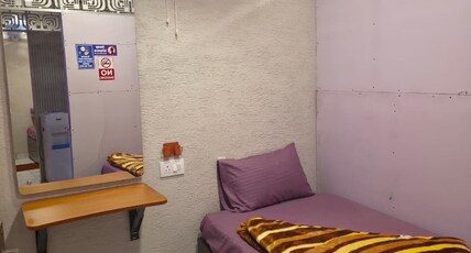 The Cubicle Room Type - Solo Bed