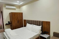 Townhouse Cosmos Mall Ujjain Formerly Ashok Sadhna