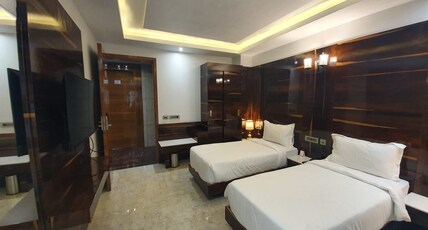 Hotel Daffodils Inn Room Type - Executive Twin