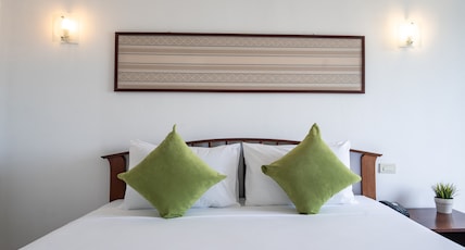 JP Villa Hotel Pattaya Room Type - Superior Double Room With Pool View JP Villa Hotel Pattaya Room Type - Superior Double Room With Pool View