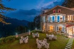 StayVista at 2 Rooms @ Shimla Manor