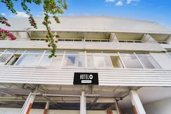 Super Hotel O Vazhakkala