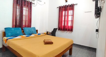 Rainbow Residency Room Type - Deluxe room with Sea View