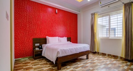 Hotel Royal Suites Room Type - Premium King Deluxe