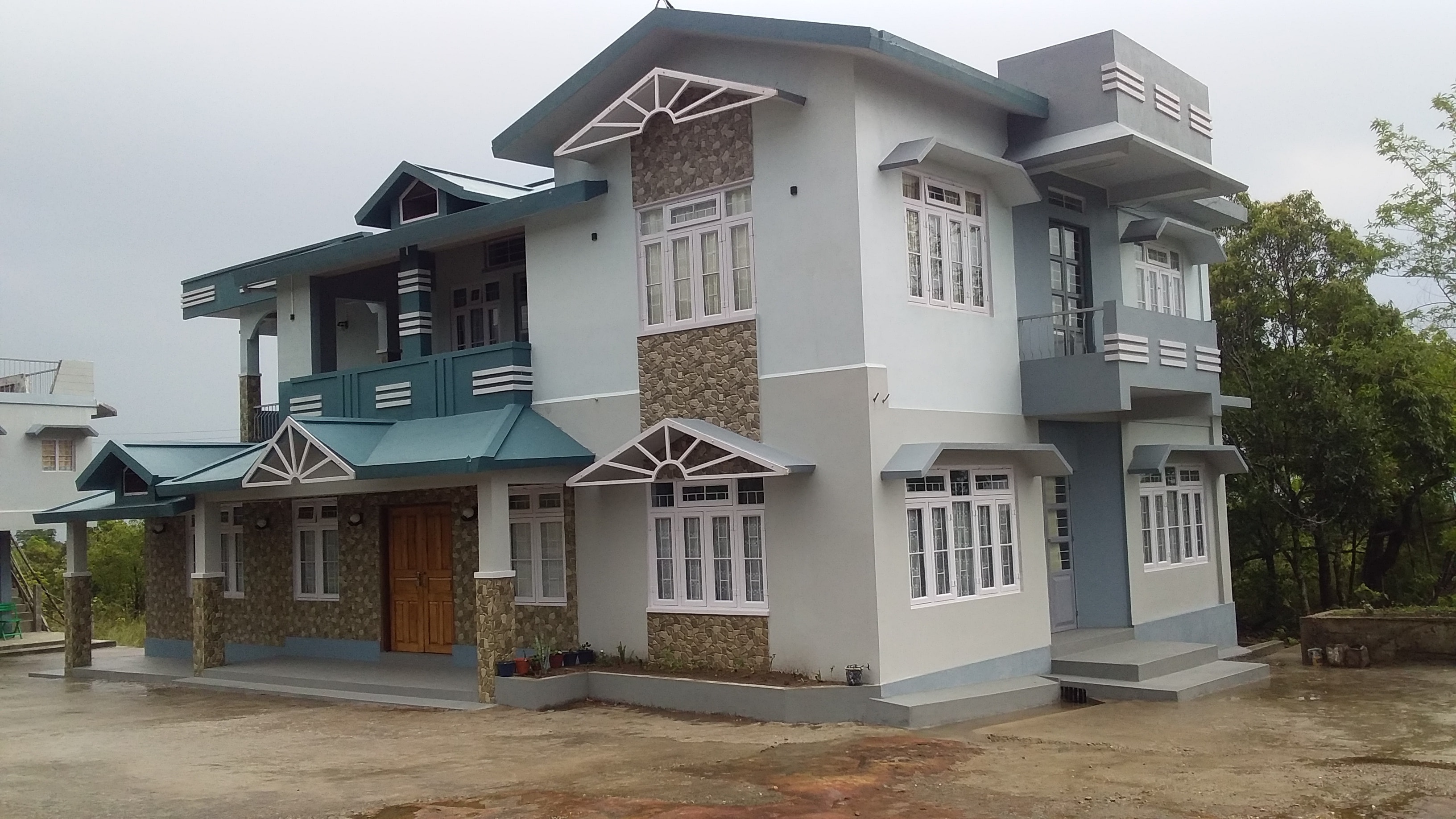 RI KHASI GUEST HOUSE - Tap to explore photos